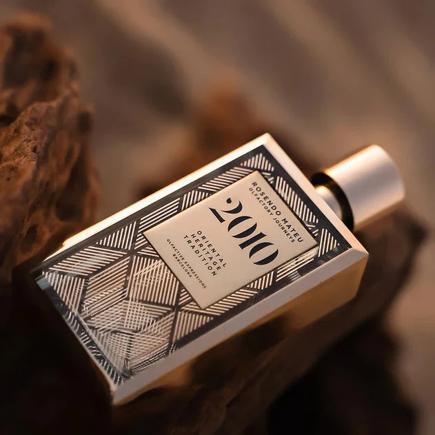 Rosendo Mateu 2010 EDP For Unisex - 100 ml -  - www.xscent.shop